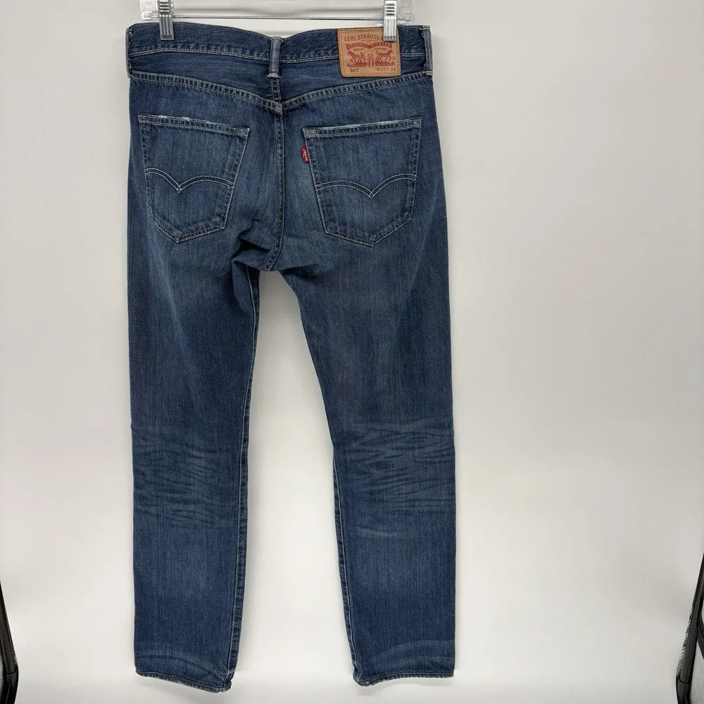 Levi's 501‎ Jeans Blue Medium Wash Straight Leg Button Fly Pants Men 32X33